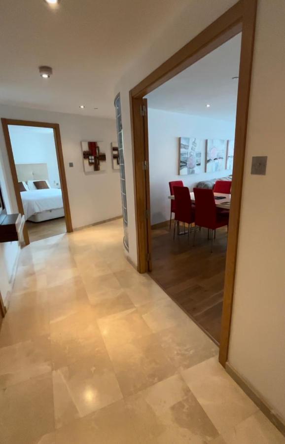 Ocean Village Luxury 2 Bed 2 Bath Apartment - Amazing Views - Pools And Jacuzzis 直布罗陀 外观 照片
