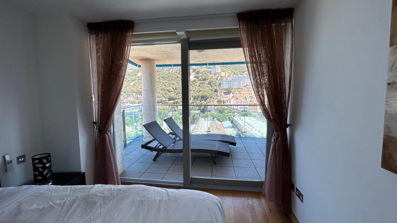 Ocean Village Luxury 2 Bed 2 Bath Apartment - Amazing Views - Pools And Jacuzzis 直布罗陀 外观 照片