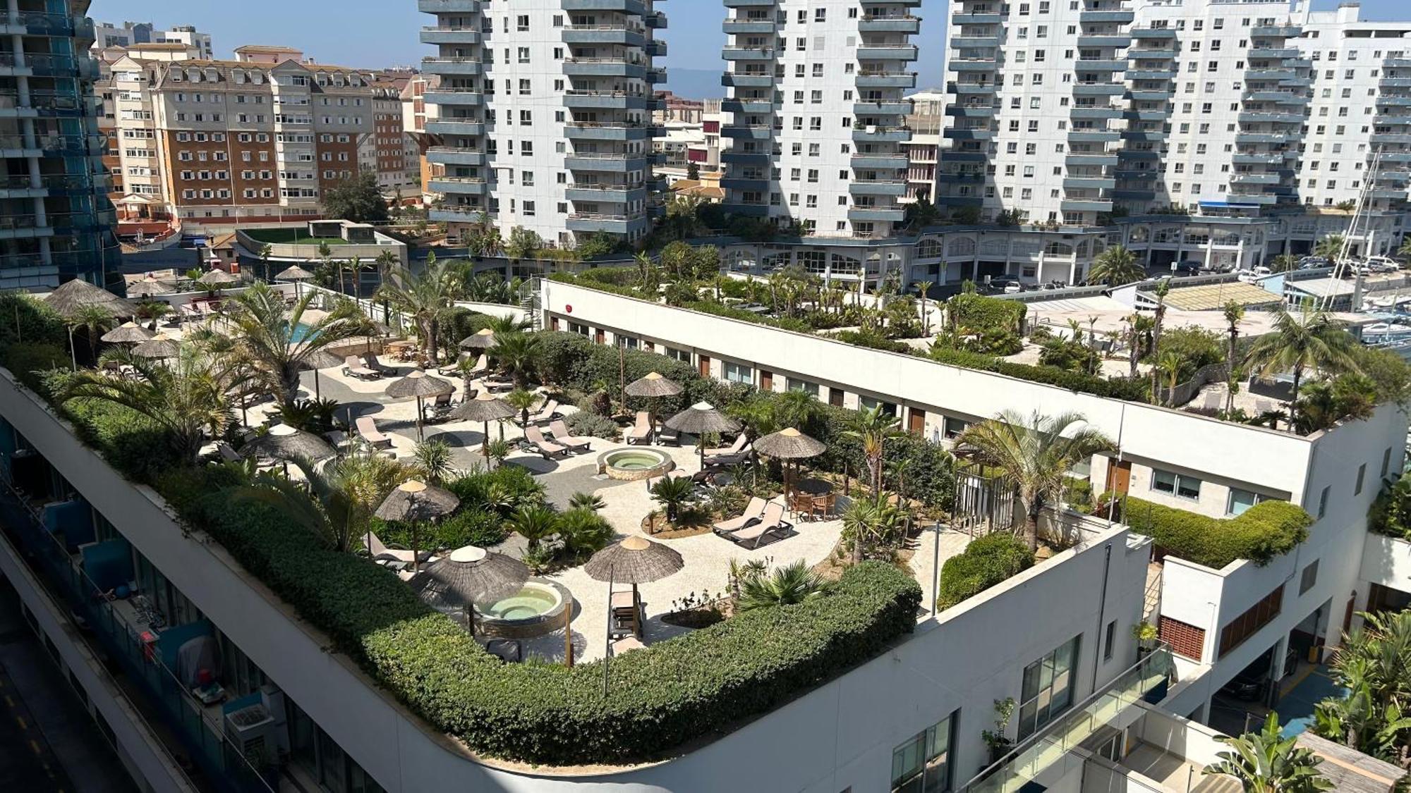 Ocean Village Luxury 2 Bed 2 Bath Apartment - Amazing Views - Pools And Jacuzzis 直布罗陀 外观 照片